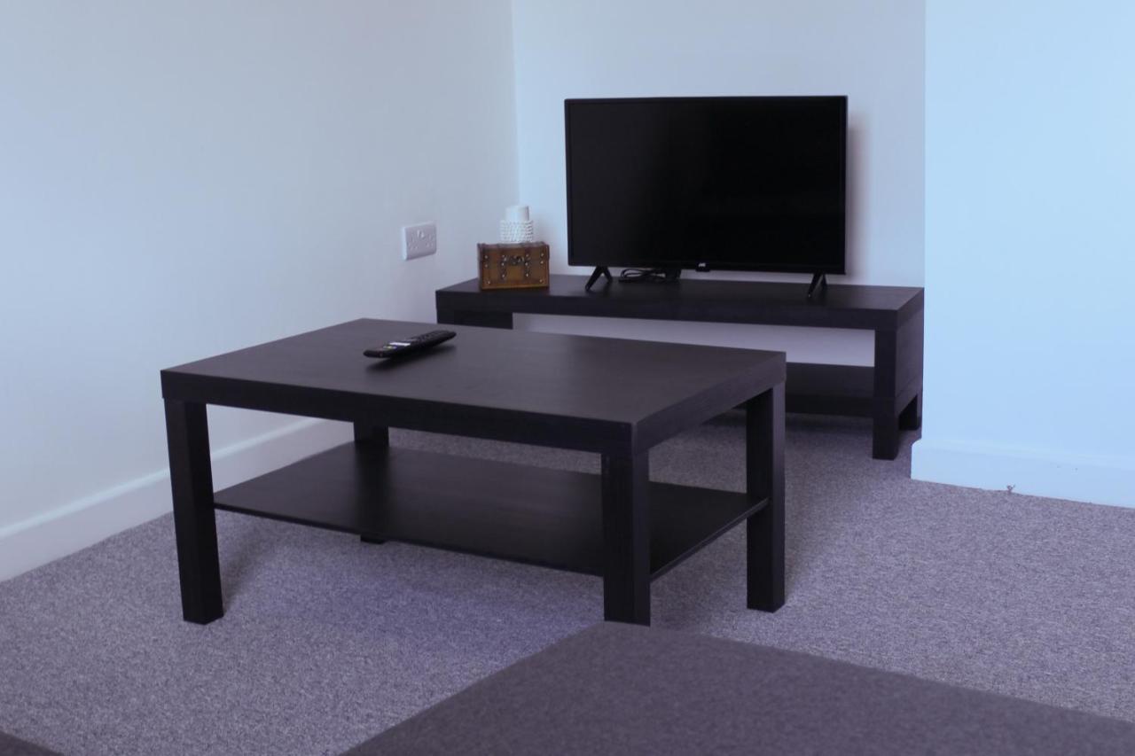 Stylish 1Br Apartment In The Heart Of Heywood エクステリア 写真