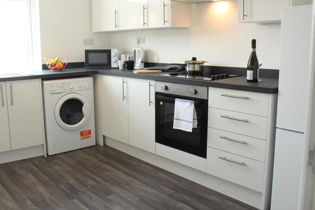 Stylish 1Br Apartment In The Heart Of Heywood エクステリア 写真